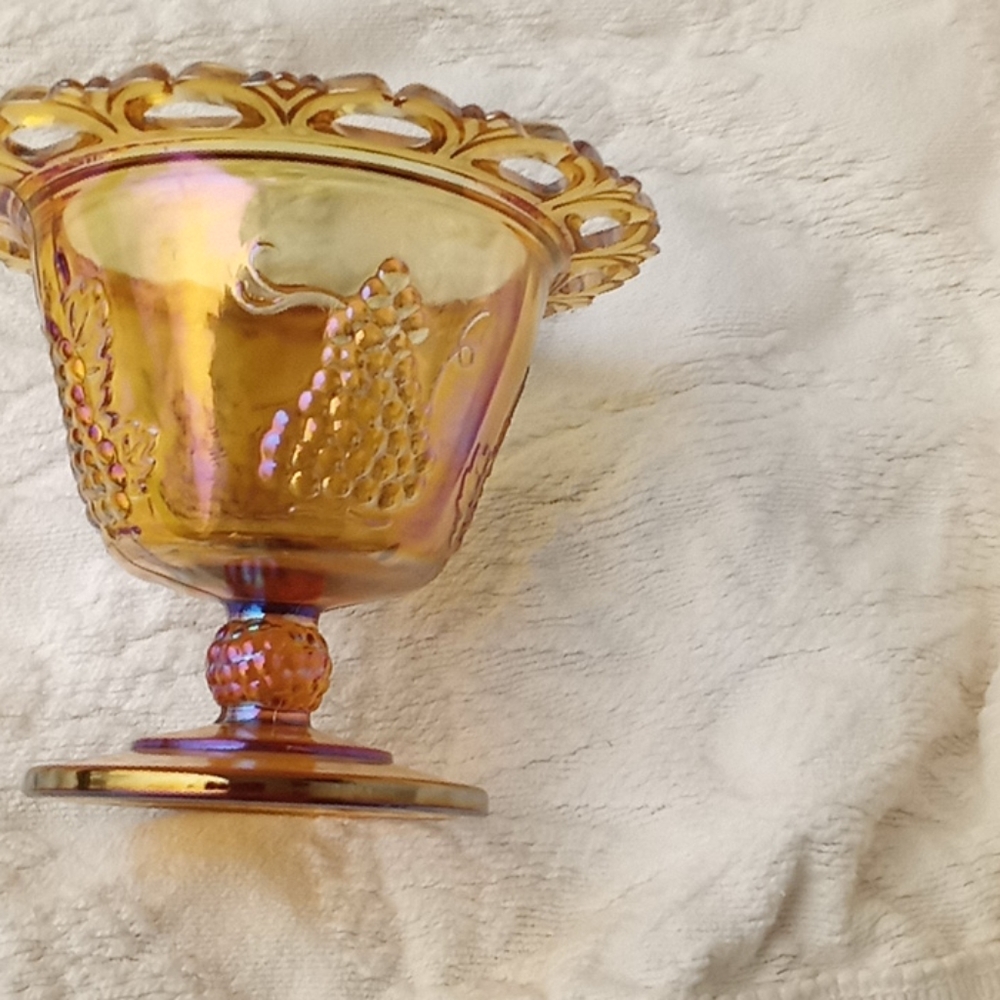 Vintage Carnival Glass Compote - Picture 6 of 7